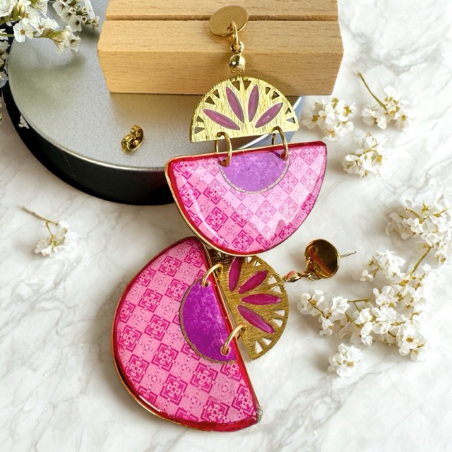 Half-Moon-Earrings-with-Golden-Touch